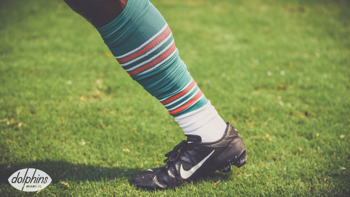 MiamiDolphins's tweet photo. Did someone say "throwbacks?" 👀 https://t.co/wcSS0qRJ1H