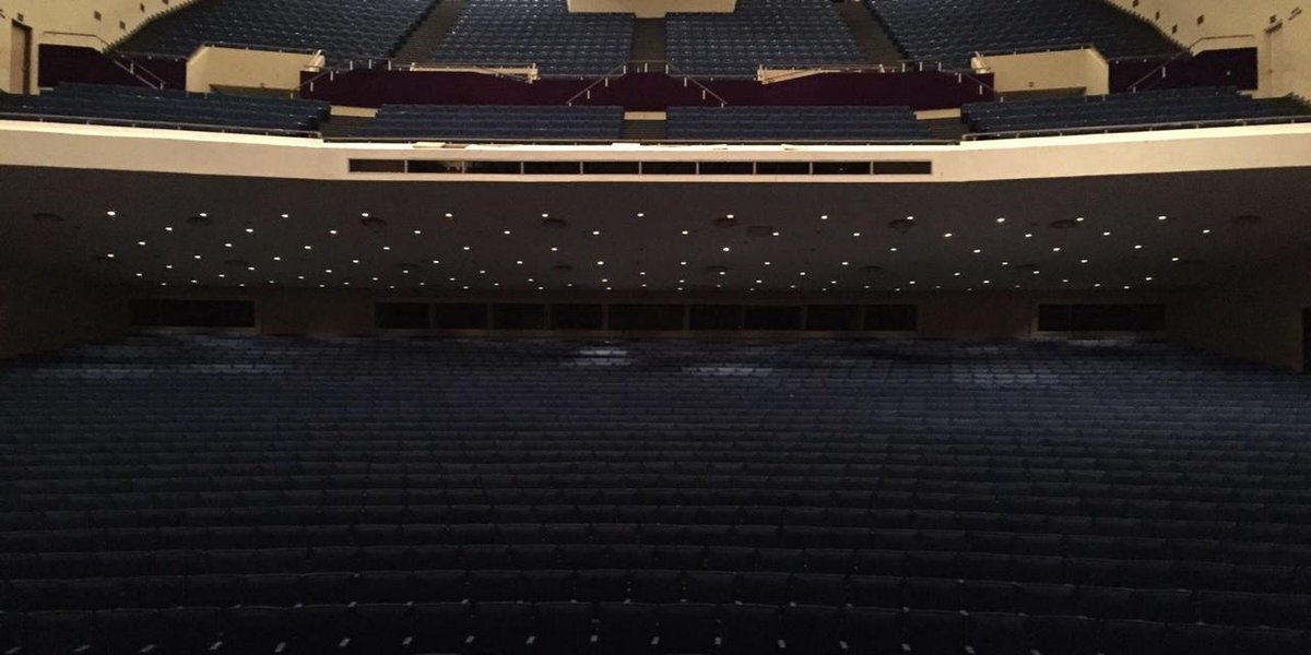 El total de fallecidos en Panamá por COVID-19 sumó 2,808 personas. 

El Teatro Anayansi de ATLAPA tiene 2,806 butacas.