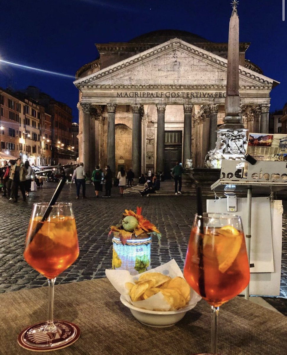 PiggyTravelling's tweet photo. Have a nice evening! 🐷 Taking #aperolspritz in Tempio Bar and enjoying this view 🍹Do you think that atmosphere around is important as well? #Rome #Pantheon #aperitive #gn https://t.co/wFfl5ISsNx