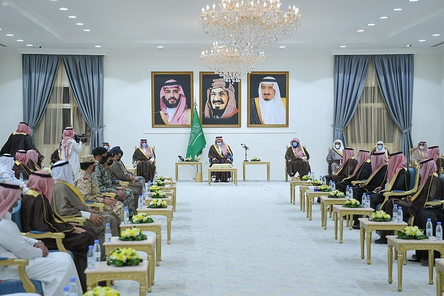 SPAregions's tweet photo. سمو أمير #الحدود_الشمالية يستقبل مواطنين ومسؤولين في جلسته المسائية.
https://t.co/7PREsdeu3I
#واس_عام https://t.co/jibPFp0C01