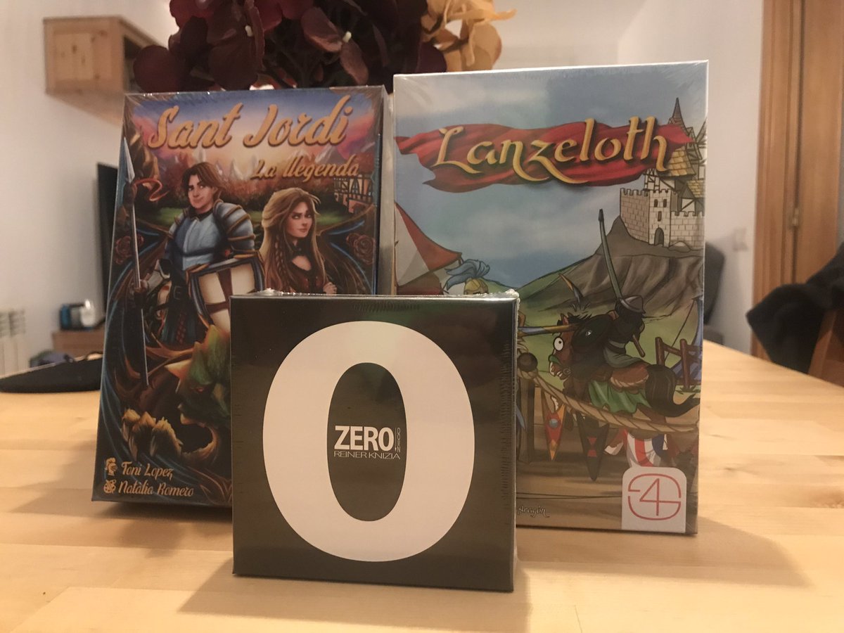 dojuegos's tweet photo. 3 grandes juegos que llegan a casa. #SantJordi, #Lanzeloth y #Zero. Tendrán el Suegra’s Seal of Approval? https://t.co/LyGDxXsSOB