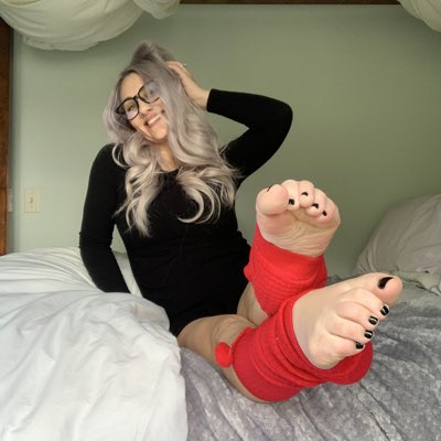 PinkPantherPawz on Twitter: "#NewProfilePic #feet #toes #WrinklySoles