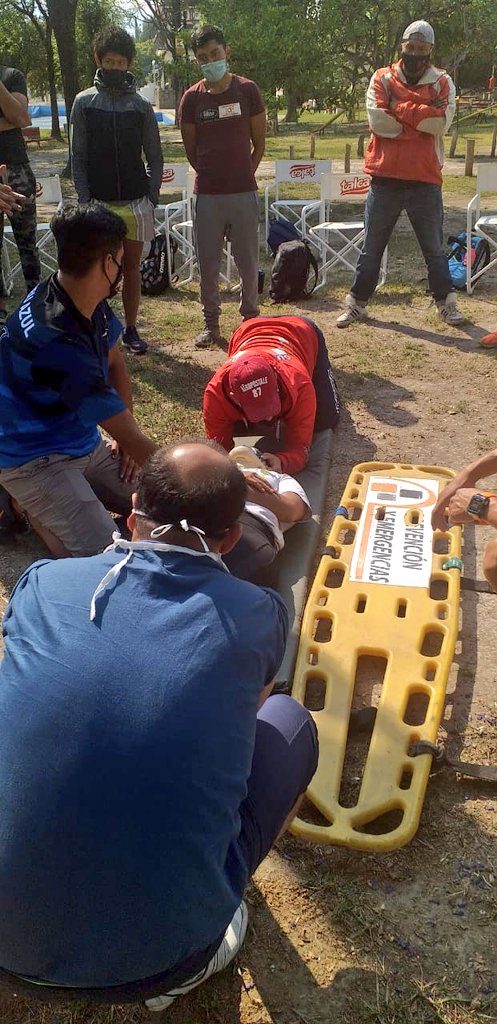 Nicokripper's tweet photo. Capacitamos 60 aspirantes a cubrir puestos de guardavidas en los natatorios municipales 🏊‍♀️
#rcp
#prevenciónyacción 
@GobCiudadSalta
@RomeroBettina https://t.co/KQGRELhWYH