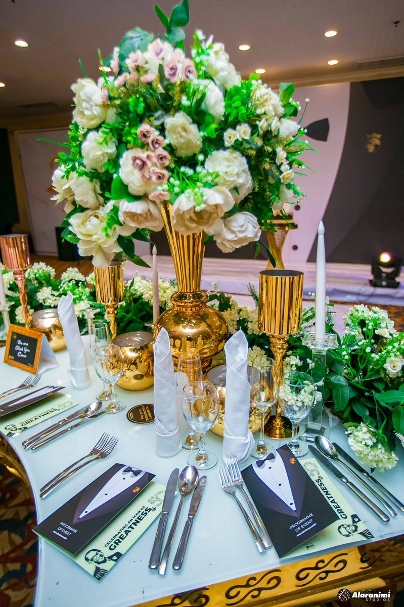 Esobevents's tweet photo. Classy, Classy, Classy 💯💯💯🤩
#DavidAdeoyeAt50

Another #Esobmoment recorded. 
Planned, styled and coordinated by the team @esobevents 08023199887

Planner : @sunmboadeoye 
#Esobevents https://t.co/w76pBO23qS