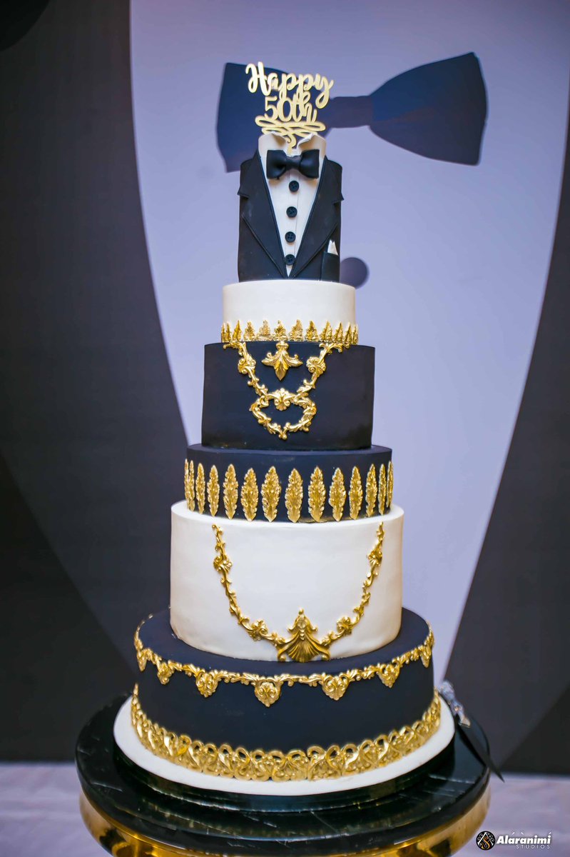 Esobevents's tweet photo. Classy, Classy, Classy 💯💯💯🤩
#DavidAdeoyeAt50

Another #Esobmoment recorded. 
Planned, styled and coordinated by the team @esobevents 08023199887

Planner : @sunmboadeoye 
#Esobevents https://t.co/w76pBO23qS