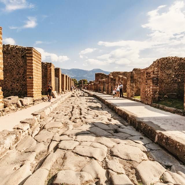 withafunfilter's tweet photo. Pompeii🤩🤩 https://t.co/4qR9ah9Pe1