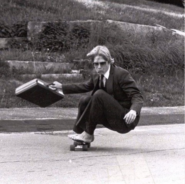 gentlemansbox's tweet photo. Rollin' into the work week like... https://t.co/k2k2mM0k1C