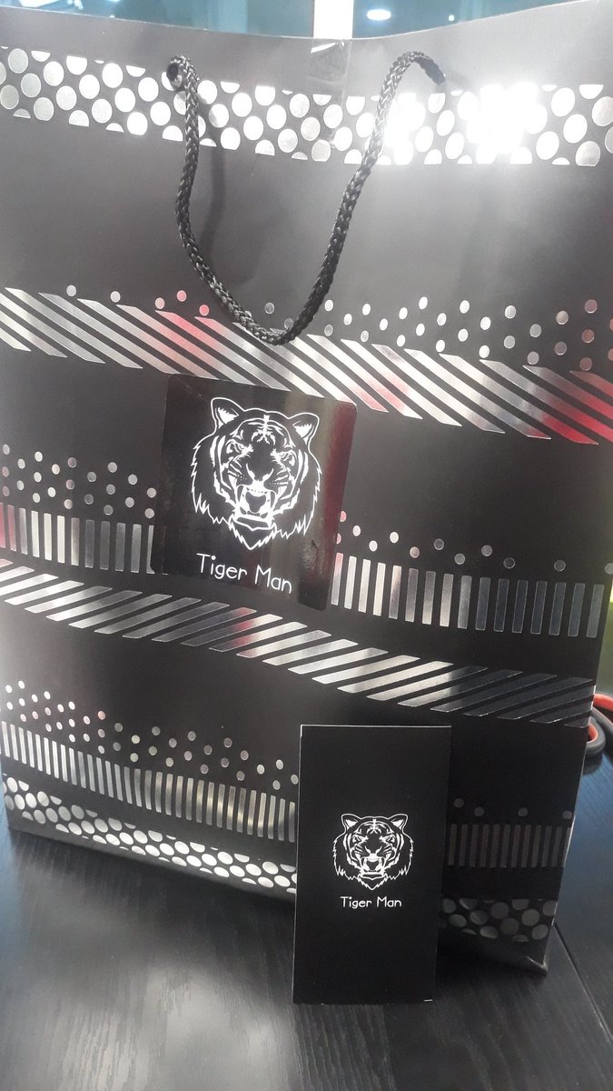 Tiger_Men237's tweet photo. Le premier membre de notre communauté a fait l'acquisition de son produit aujourd'hui. Merci de votre intérêt. 🔥💯

N'oubliez pas de vous abonner et partager. 

#TigerMan
#Quality #Accessories https://t.co/FW3SAkrhZe