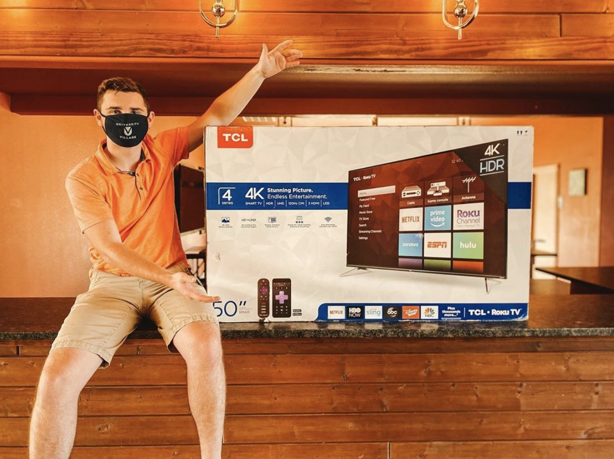 UVMuncie's tweet photo. 📺ATTENTION ALL RENEWALS📺 Our community intern, Chandler, wanted to let you know that the next 25 residents to sign their RENEWAL lease will automatically be entered to win this flat-screen TV. To get an extra entry leave us a review on Google! https://t.co/TaOmhcTi6f