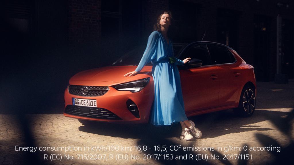 The all-electric #OpelCorsa-e adds the Golden Steering Wheel 2020 🏆 in small car category to its list of accolades including 'Best Buy Car of 2020' and 'Company Car of the Year 2020'.