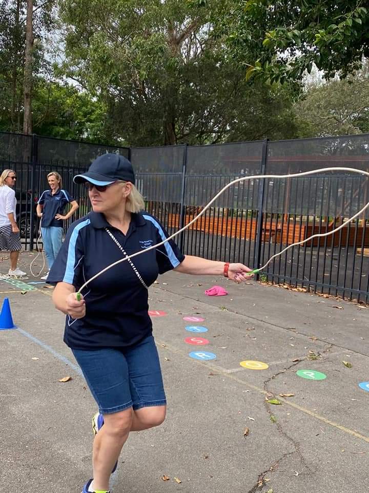 michellelgomes's tweet image. #bridgeroadschool #engagingstudents #lovewhereyoulearn #lovewhereyouwork teacher vs students challenge day
Everyone had fun