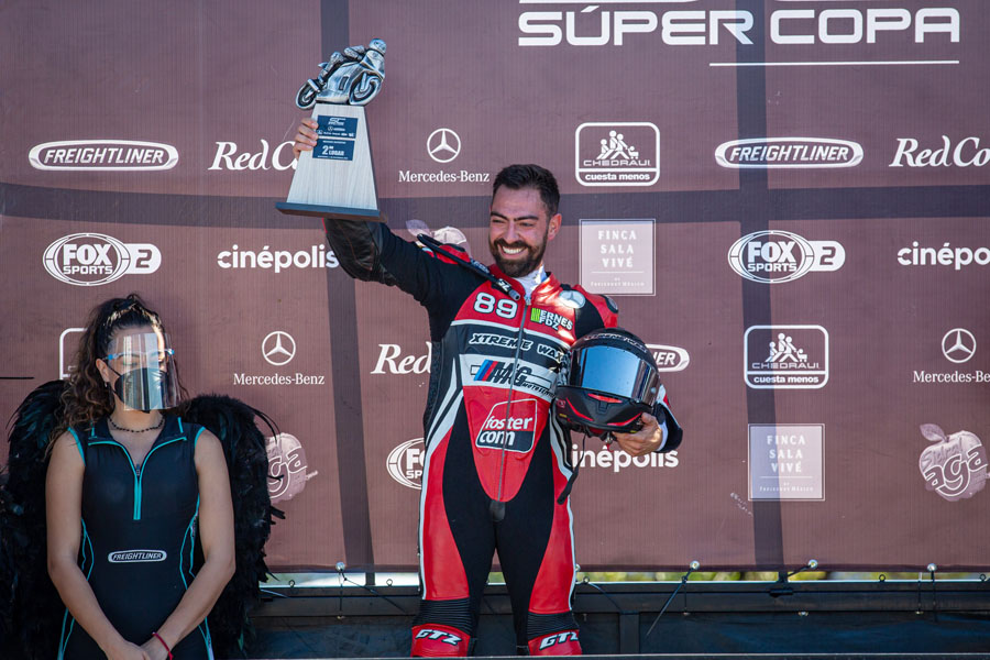 ComedepOficial's tweet photo. El piloto hidalguense Ernes Fernández llegará como líder del campeonato de la @MexBike a la Gran Final de la @SuperCopaMex , tratando de superar a los hermanos Ulysses y Alain Escobedo https://t.co/eDqXk2O1Zs