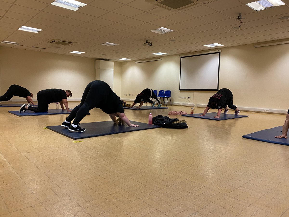 Ifyougo_Igo's tweet photo. Fantastic session with the Ifyougoigo ladies tonight, it was brilliant to introduce them to the wonderful Megan... our new women and girls officer!! 🌟 #Ifyougoigo #WeStandWithTLT #SaveLeisure https://t.co/WhIqjnzXq3