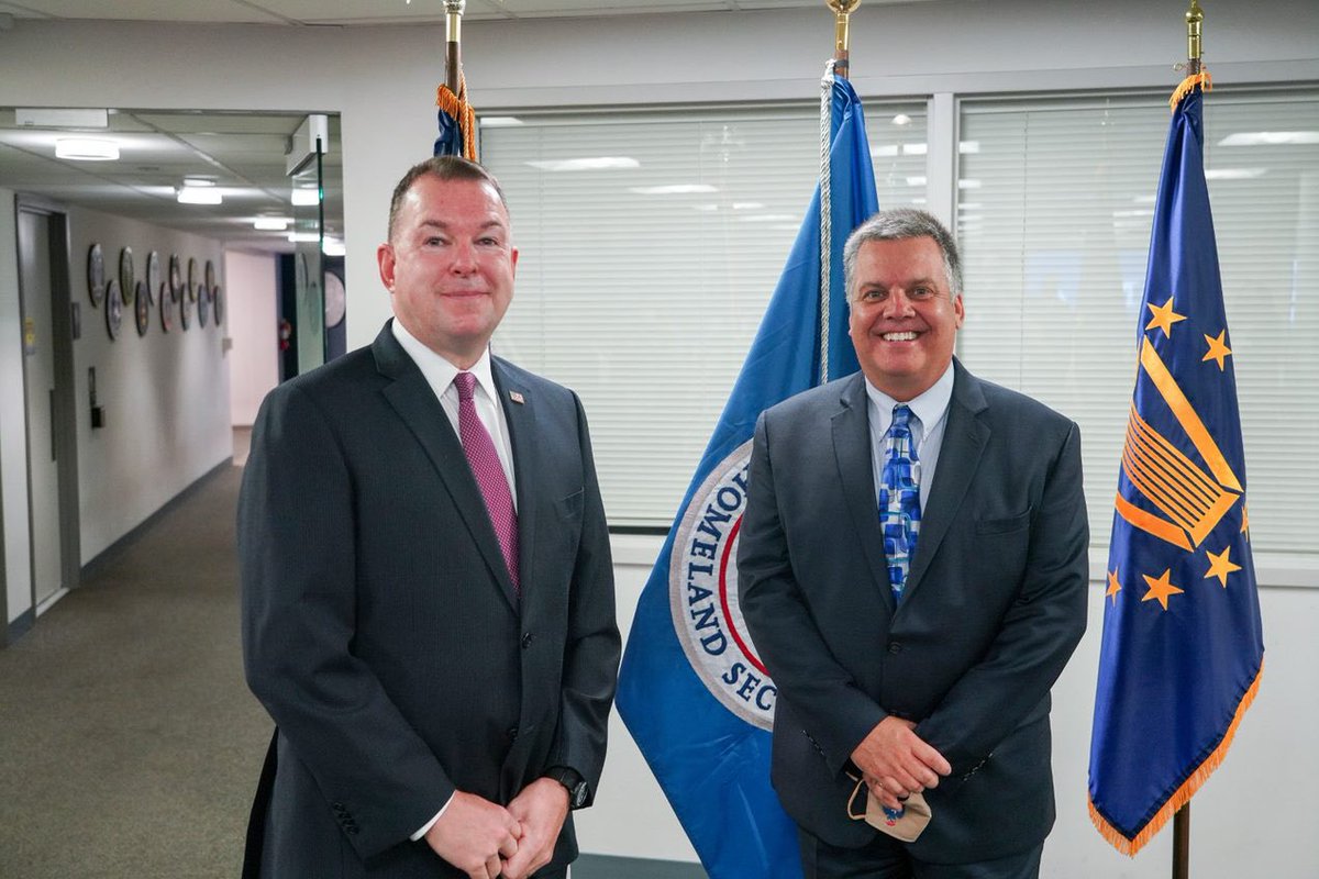 Super proud to have the USFA’s new National Fire Academy Superintendent Eriks Gabliks sworn in by FEMA Administrator Pete Gaynor.  Eriks will do great things for the NFA and be a great addition to the USFA family!