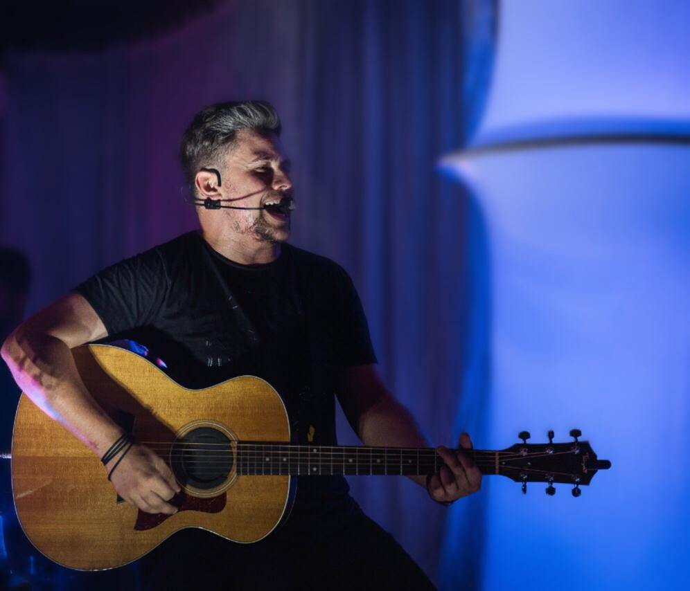GabrielBorgesSC's tweet photo. uma ótima semana aos amigos 🙏🎸 https://t.co/IcM1Sdqu3L