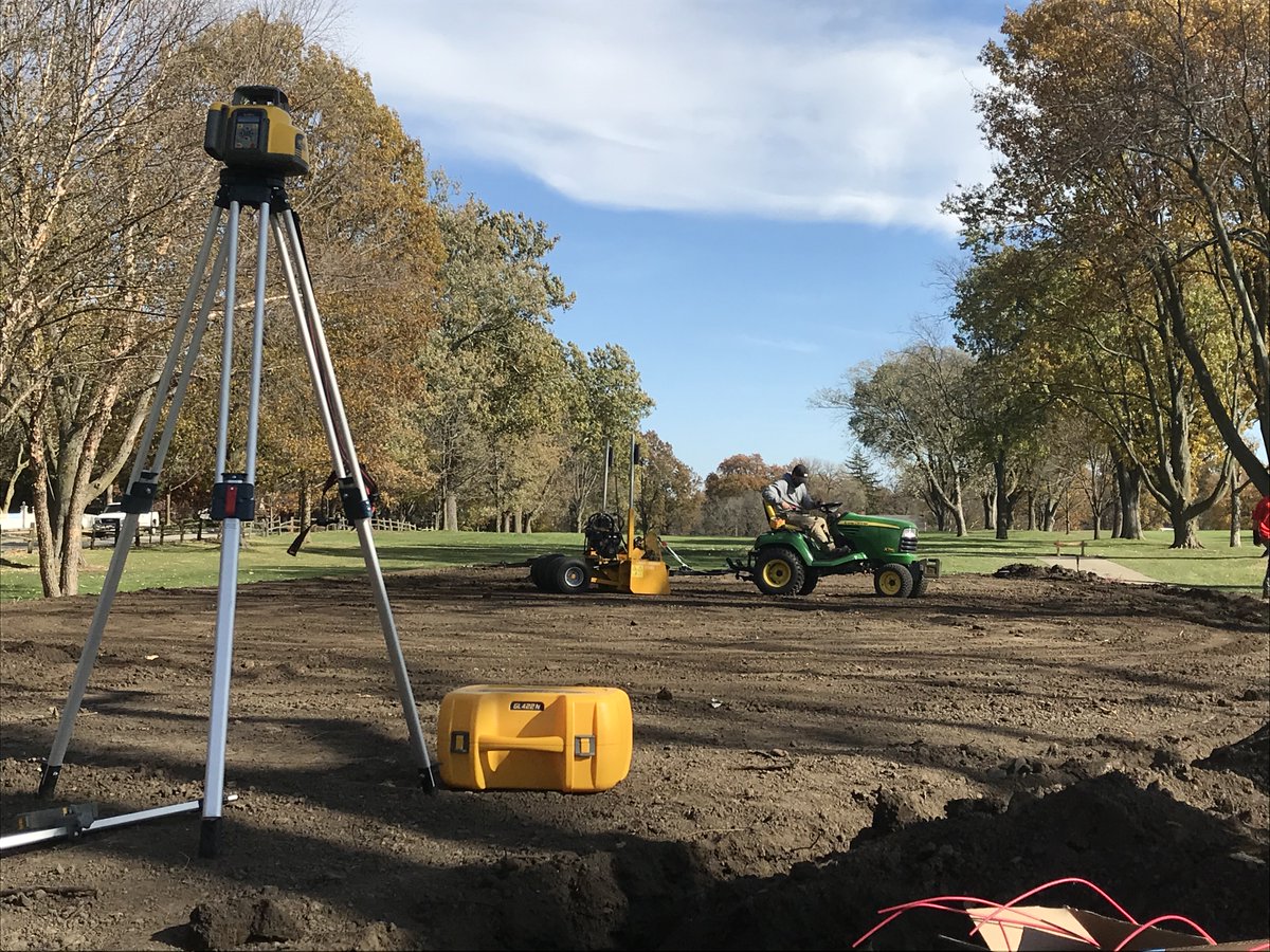 BLECNA's tweet photo. From sportsfield renovation and maintenance, to large construction projects and sod farms, we have a Blec Laser-Graders in a size that is right for you. #Blec #LaserGrader #Redexim https://t.co/tfxZ0lfnVz