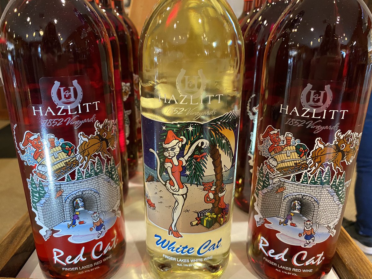 The holiday cats are back! 🎅🏻

• Available while supplies last • 

#redcatwine #whitecatwine #hazlitthappy