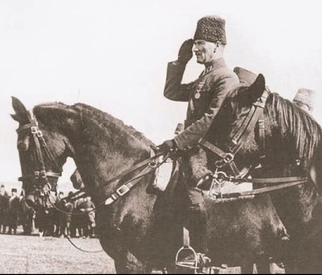 jetkin78's tweet photo. İşaret ettiğin yolda. #BizSeniz https://t.co/O81BgVLt8F