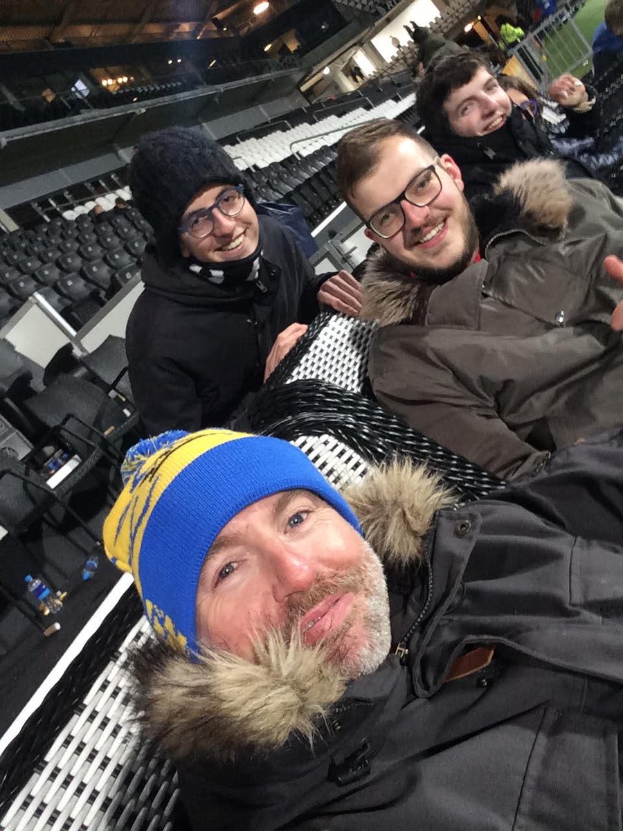 HiddeforEverton's tweet photo. @bowbrookshrew @HeraclesAVC Was a great and cosy day/night. Hope we can do it soon again and visit a match together 😊. And indeed lovely standing😍 https://t.co/6dPt6468ZX