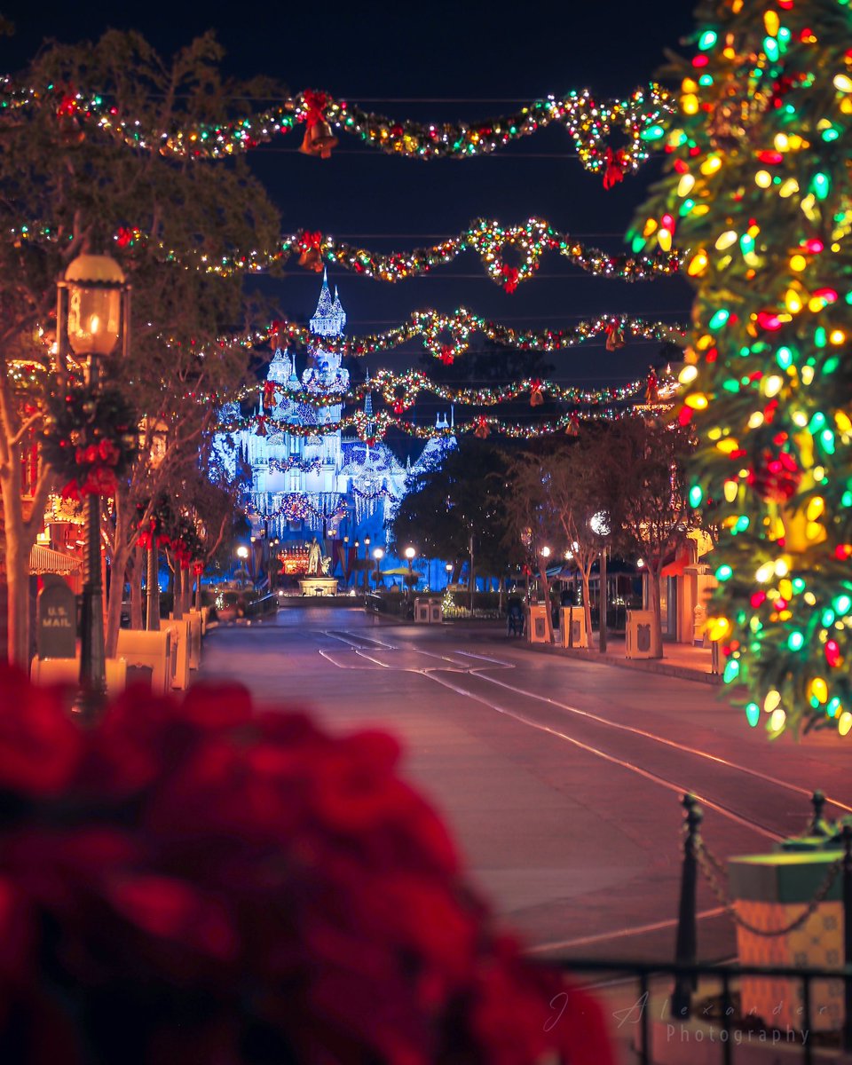 disneywjoseph's tweet photo. a view that will be missed this year.. https://t.co/TJmpT3hJk4