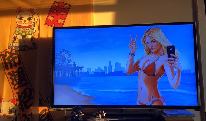 I’m about to play GTA5 Online. Let’s play! https://t.co/IWE92FhbGS