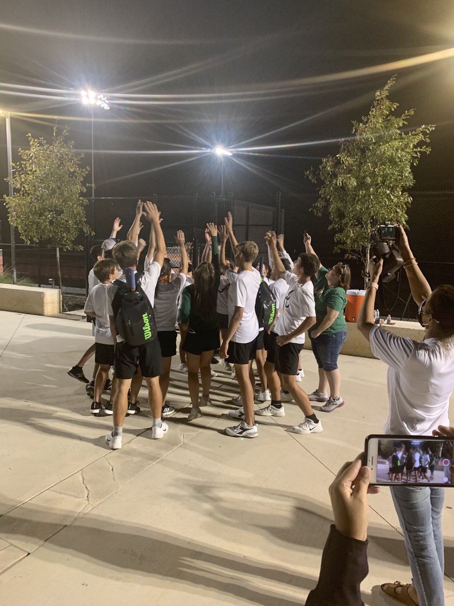 Bees win!!!!! State semi’s bound!!!!! #bestisthestandard