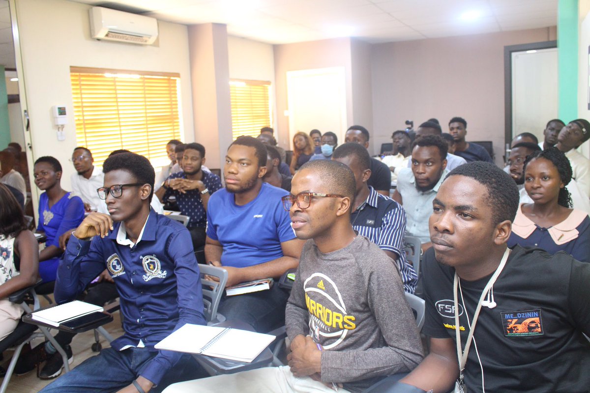 genesystechhub's tweet image. Today was Day 1 of the Scrum week!

We were introduced to Agile and as always, the amazing @idowuakinde was on hand to imbue us all with some of that special ID type of Knowledge 😊☺️

#weAreGenesys #EverythingIsLearnable #ScrumWeek