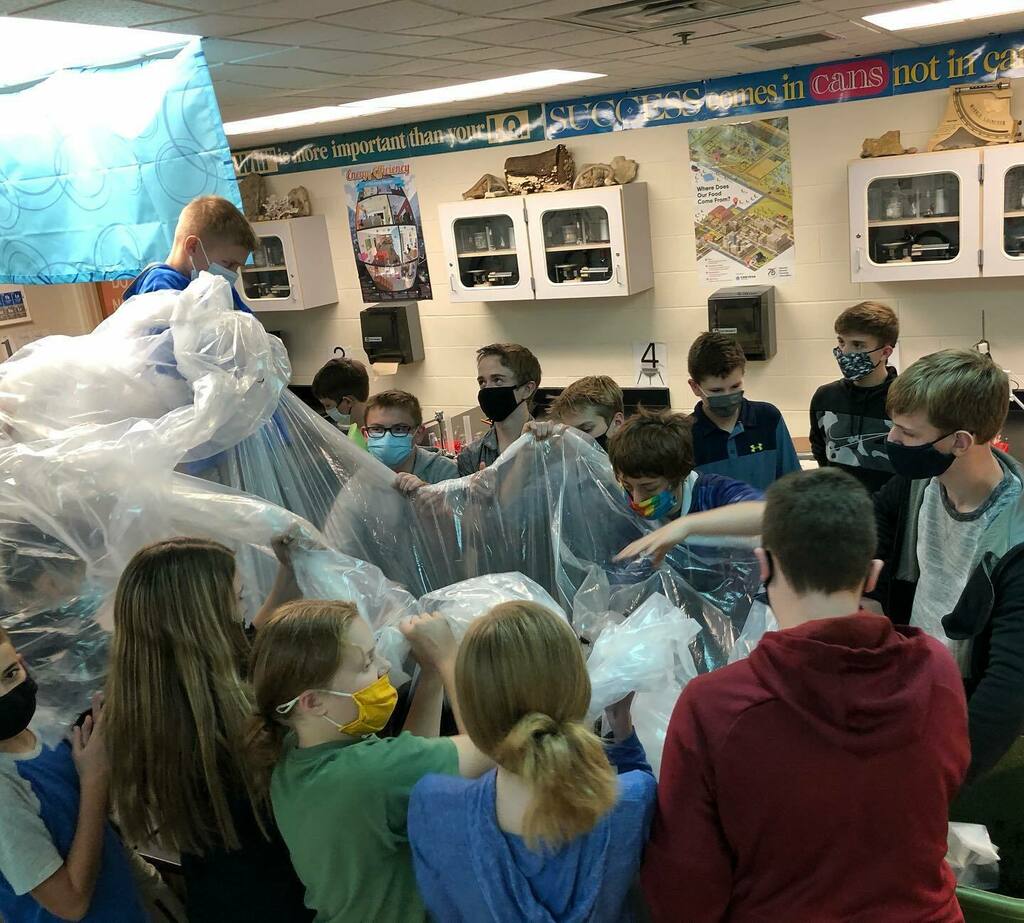 Blair Community School Sustainability Program (@blairsupports4r) on Twitter photo 7️⃣th 👩🔬👨🔬 grade #science ⚗️ <a href="/OtteBlairMS/">Otte Blair MS</a> ♻️ counting 🧮 the population of red wiggled worms 🐛 in the class bins using sampling and direct count #vermiculture project ♻️. Blair Community Schools Sustainability. Go #BlairBears 🐻 #ClassOf2026 @J_Flyn… instagr.am/p/CHYoZYbBVz_/ 7️⃣th 👩🔬👨🔬 grade #science ⚗️ <a href="/OtteBlairMS/">Otte Blair MS</a> ♻️ counting 🧮 the population of red wiggled worms 🐛 in the class bins using sampling and direct count #vermiculture project ♻️. Blair Community Schools Sustainability. Go #BlairBears 🐻 #ClassOf2026 @J_Flyn… instagr.am/p/CHYoZYbBVz_/