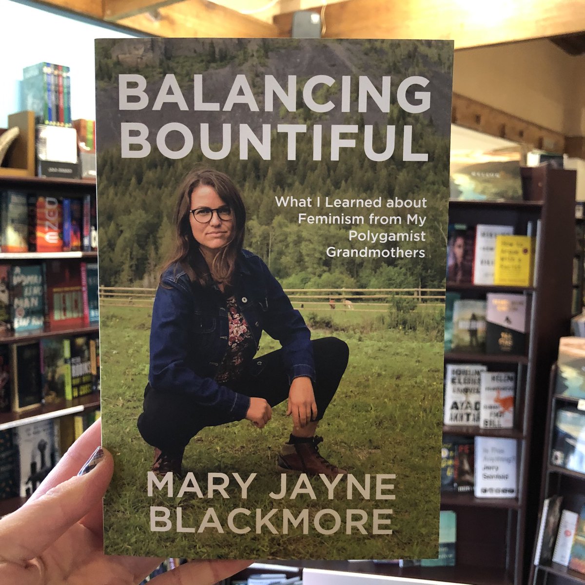 Otter_Books_Inc's tweet photo. It’s here!! Balancing Bountiful by Mary Jane Blackmore.
@caitlinpress #localinterest #localauthor #newmemoir #balancingbountiful https://t.co/XgJy4dSKcG