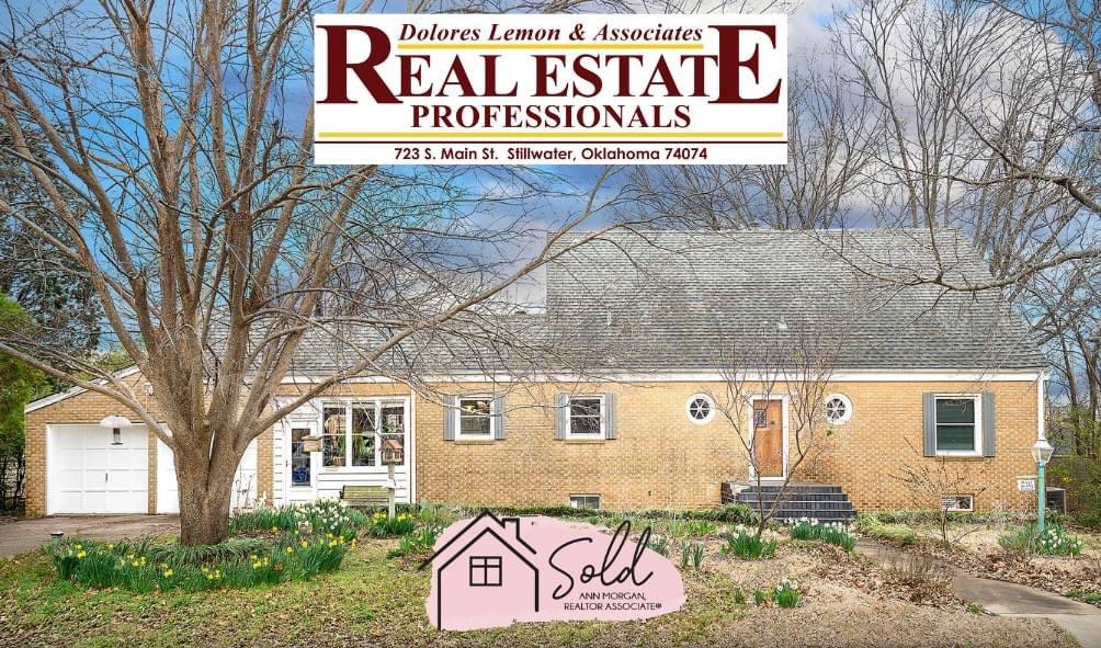sellingstilly's tweet photo. Great start to the week, this one-of-a-kind home #justclosed! Congratulations to the sellers, who were just the second owners! #clientsfirst #provenresults #buywithconfidence #sellwithsuccess #sellingstilly https://t.co/lkp15dbQHe