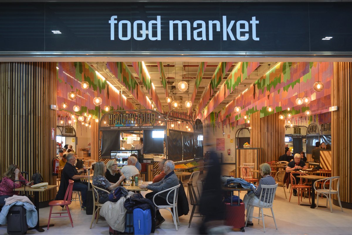 inductair's tweet photo. @inductair Colabora en la CLIMATIZACION del FOOD MARKET  situado en la terminal 3 del Aeropuerto de Malaga. 850 m2 donde se integran diferentes variedades culinarias. Con UTAS, FANCOILS, DIFUSIÓN.... gracias a la confianza de #4retail. Más información en https://t.co/vPP8dzqeKl https://t.co/WDOMKGWyEG