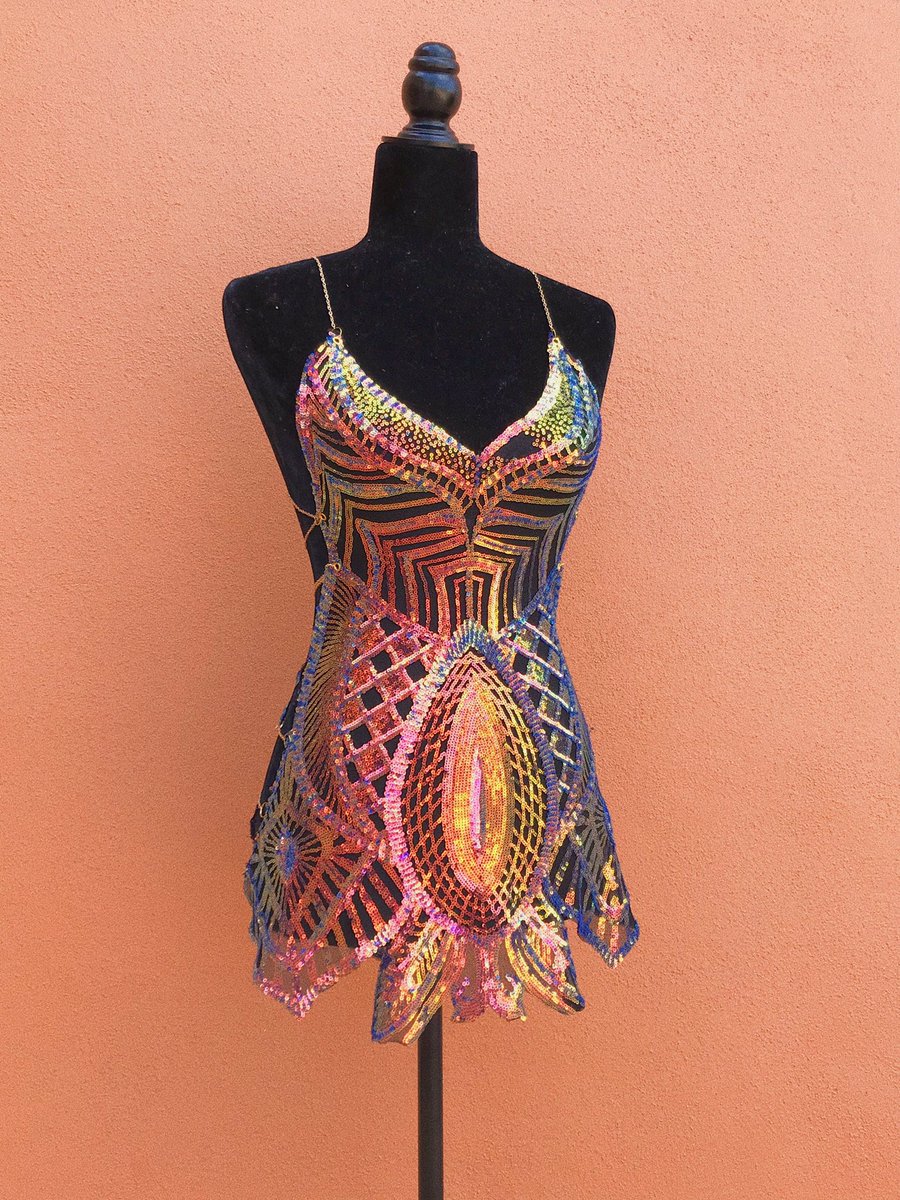 queensofra's tweet photo. Juniya dress is now available for preorder! Link in bio✨ https://t.co/Qk2lgSMcLP