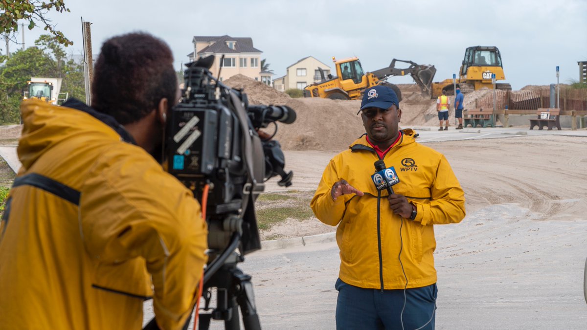 WPTV's tweet photo. Tropical Storm #ETA Aftermath in the #TreasureCoast⛈A Wind Advisory, Flood Watch, and Coastal Flood Advisory is in effect through this evening. Continue to stay alert and get your local forecast by searching WPTV in your favorite streaming app. Know First #WPTVFirstAlertWeather https://t.co/M8gmHXDJjZ