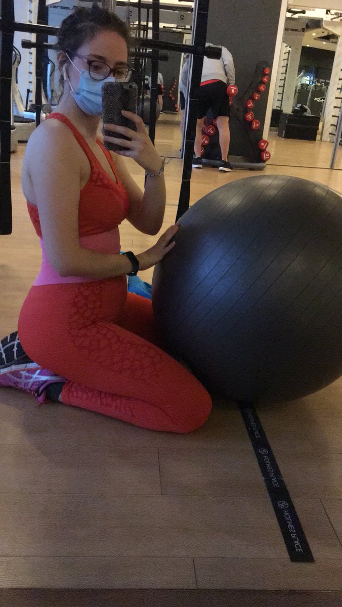 _itziarr's tweet photo. Bad news: me quitan mi único hobby 💔 https://t.co/ZASWLsIQBl