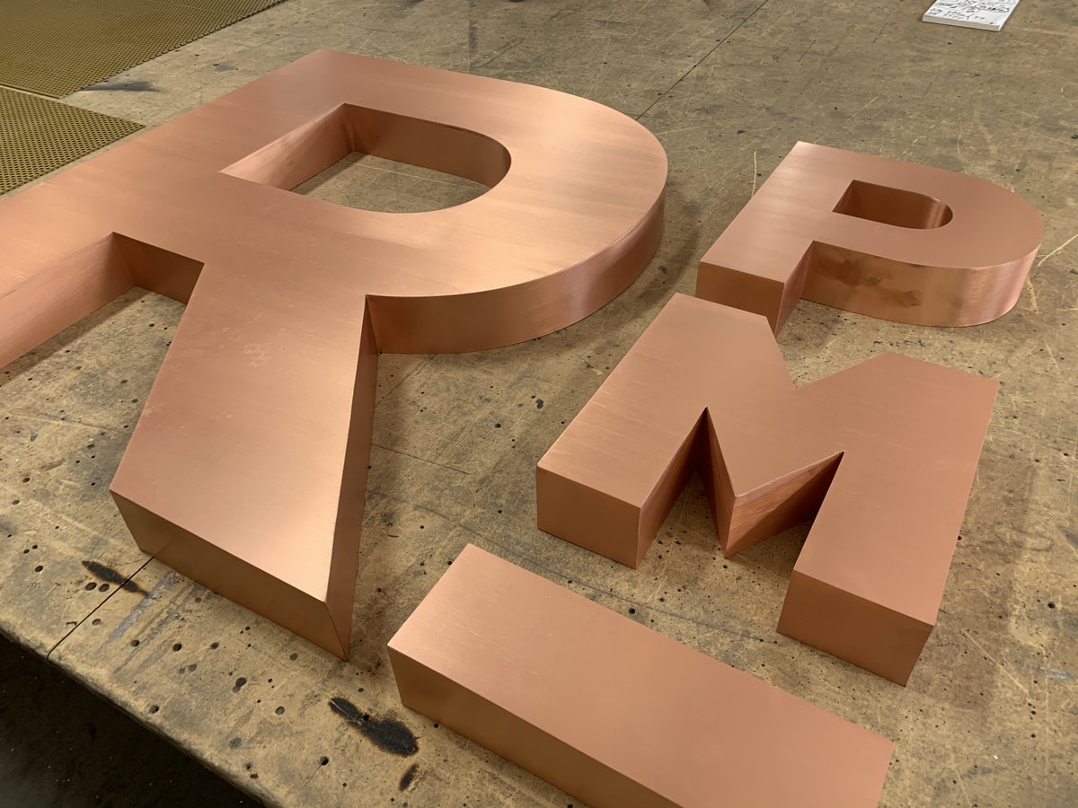 CNDSignsAustin's tweet photo. Happy Monday!!!
Busy month ahead of us here at CND Signs. Designs going into fabrication, paint and polish and then out for installation. All part of a good day's work. 
@CNDSignsAustin 
#Buisness #manufacturing #Teamwork #cndsigns 
#austinsigncompany #signshopaustin https://t.co/lXxIJahkk3