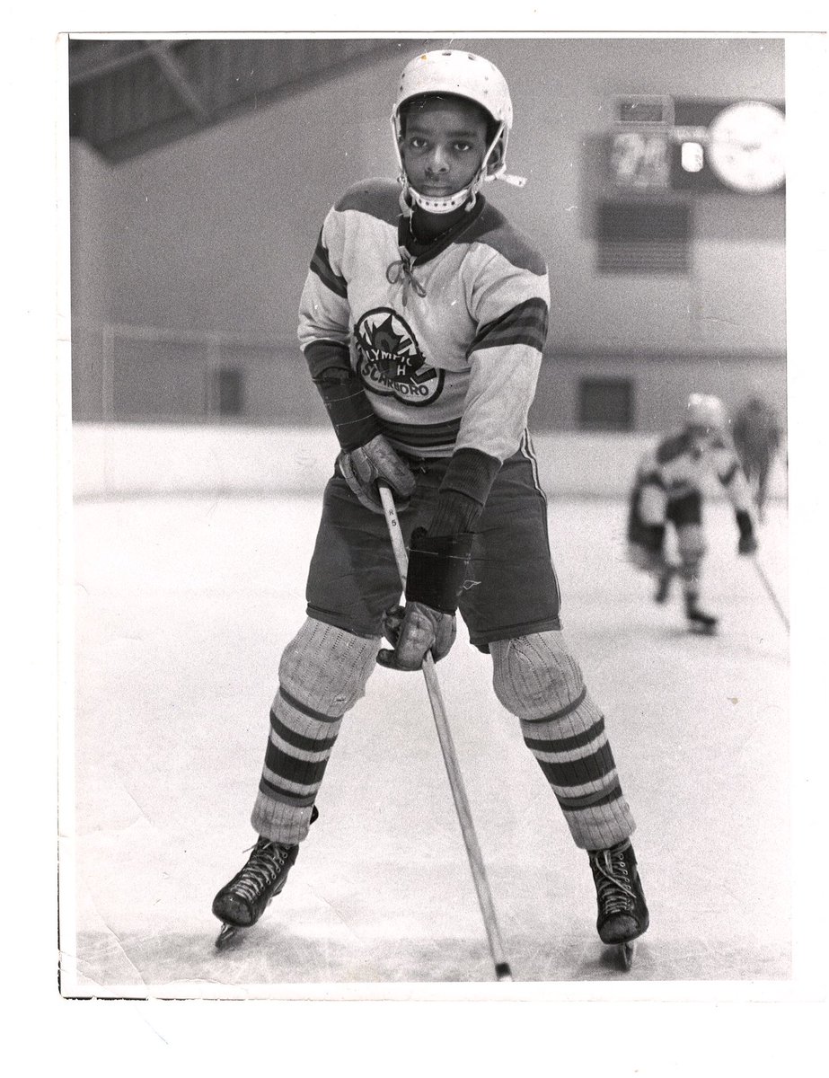 TSNBobMcKenzie's tweet photo. The chapter is about Terry Mercury, Lindbergh Gonsalves and myself and what it was like for them to grow up playing minor hockey in Scarborough, Ont., in the 60s/70s compared to my own experiences. That’s Terry in the pic on the left; Lin (left) with brother Bert on the right. https://t.co/d3Z7wv64u3