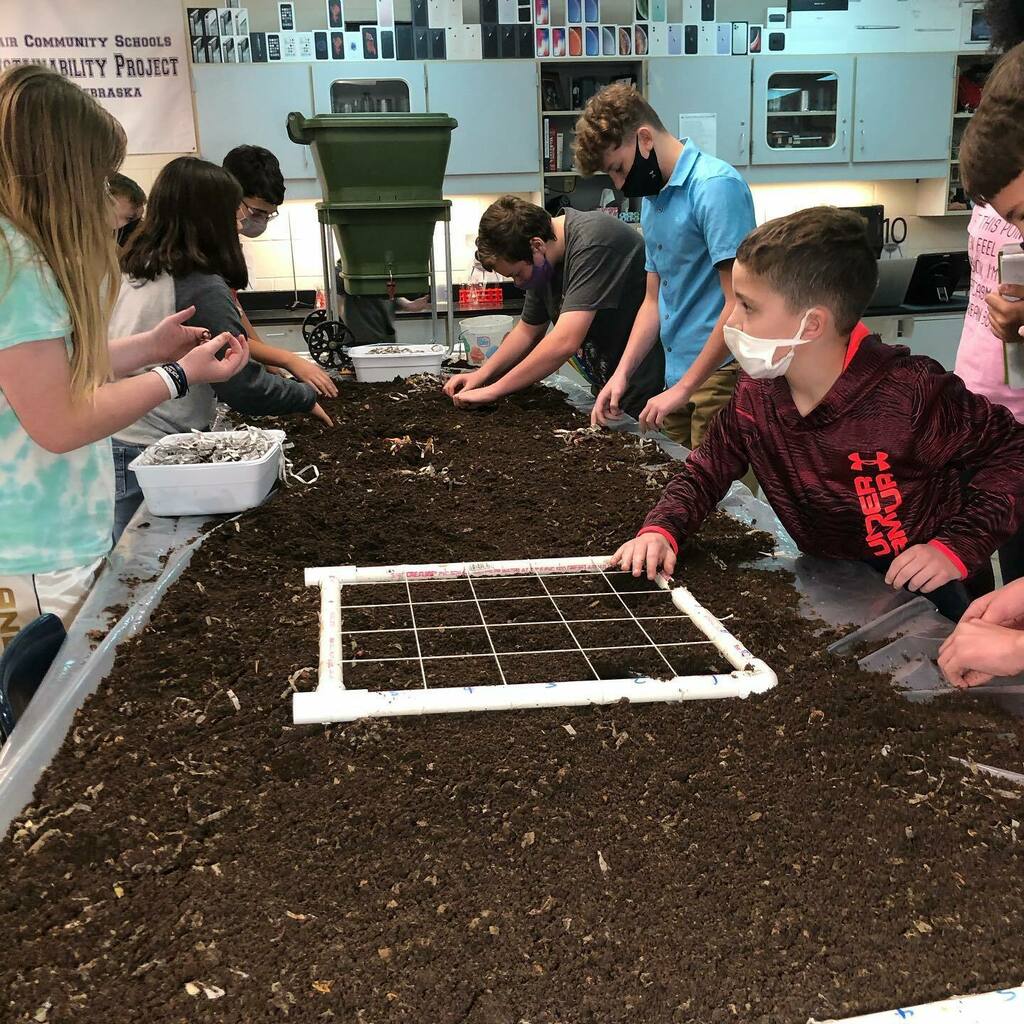 A. Scott Flynn (@ascottflynn) on Twitter photo 7️⃣th 👩🔬👨🔬 grade #science ⚗️ <a href="/OtteBlairMS/">Otte Blair MS</a> ♻️ counting 🧮 the population of red wiggled worms 🐛 in the class bins using sampling and direct count #vermiculture project ♻️. Blair Community Schools Sustainability. Go #BlairBears 🐻 #ClassOf2026 @J_Flynn… instagr.am/p/CHYomqkh8e0/ 7️⃣th 👩🔬👨🔬 grade #science ⚗️ <a href="/OtteBlairMS/">Otte Blair MS</a> ♻️ counting 🧮 the population of red wiggled worms 🐛 in the class bins using sampling and direct count #vermiculture project ♻️. Blair Community Schools Sustainability. Go #BlairBears 🐻 #ClassOf2026 @J_Flynn… instagr.am/p/CHYomqkh8e0/