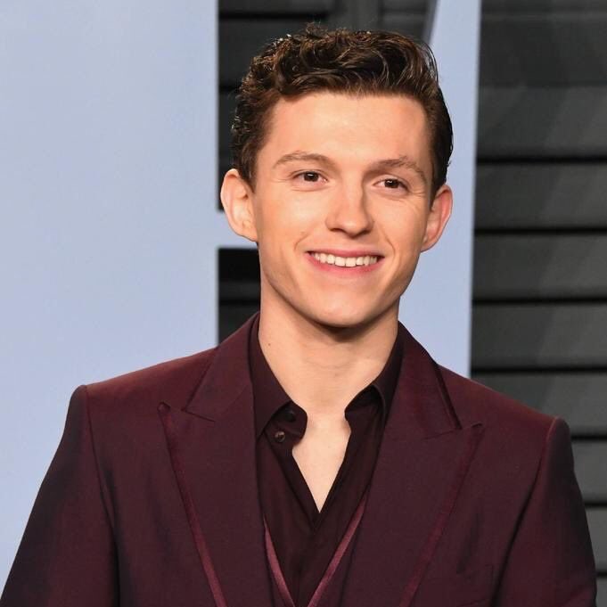 Tom Holland as Microphones,A Thread: