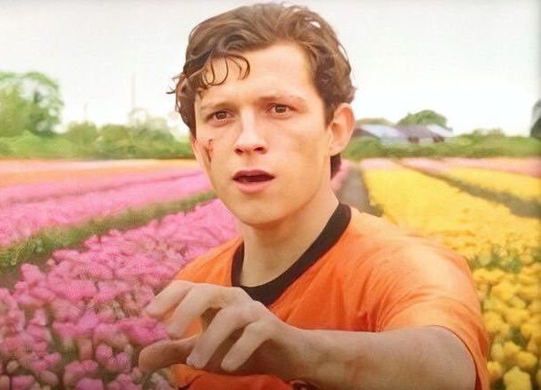 Tom Holland as Microphones,A Thread: