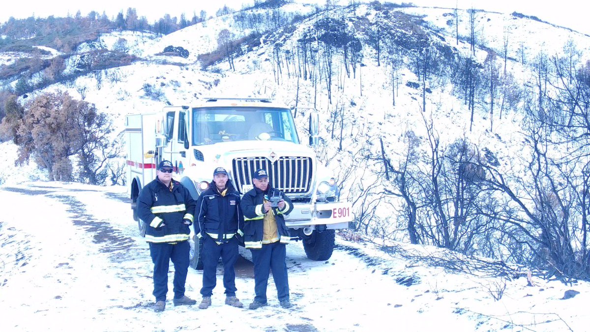 SPVFire's tweet photo. Oh no, E901 got stuck in the snow on the Mule Trail up on Mount Hamilton yesterday during fire suppression repair with CalFire! Great photo op, but BRRRR 🌨 https://t.co/TjQReP526D