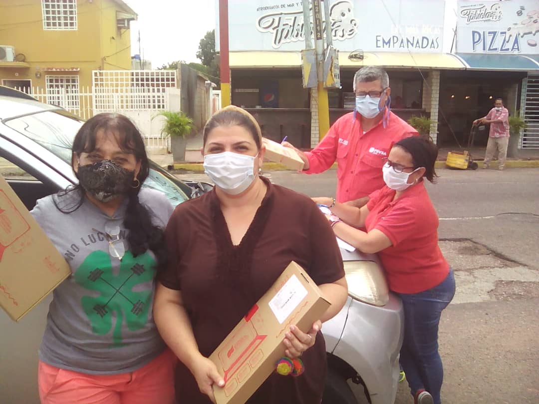 joseleon1971_'s tweet photo. MIRANDA: 190 docentes de la UBV Zulia recibieron tabletas electrónicas por parte del MPPEU  https://t.co/PwyX4UKNLL 

@ComSociaUBVZul https://t.co/pyIYzDKHhL