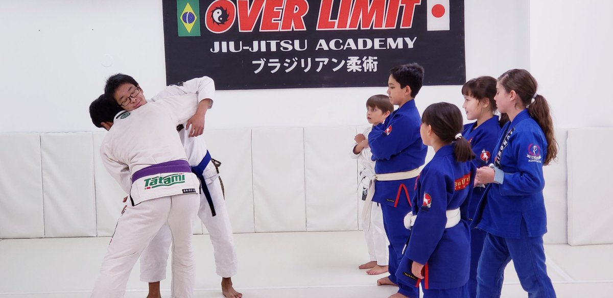 overlimitbjj's tweet photo. #本庄市
#上里町
#埼玉
#深谷市
#ブラジリアン柔術
https://t.co/GPqcJXN9OQ 

本庄駅から徒歩２分かかります
オーバーリミット本庄
〒367-0051 埼玉県本庄市本庄１丁目１−２ 
もとまちハイツ201 https://t.co/ajssc24UUb