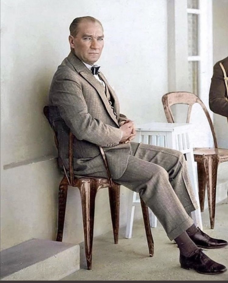 Dün,bugün ve sonsuza kadar... 
1881 - ∞ #atamizindeyiz