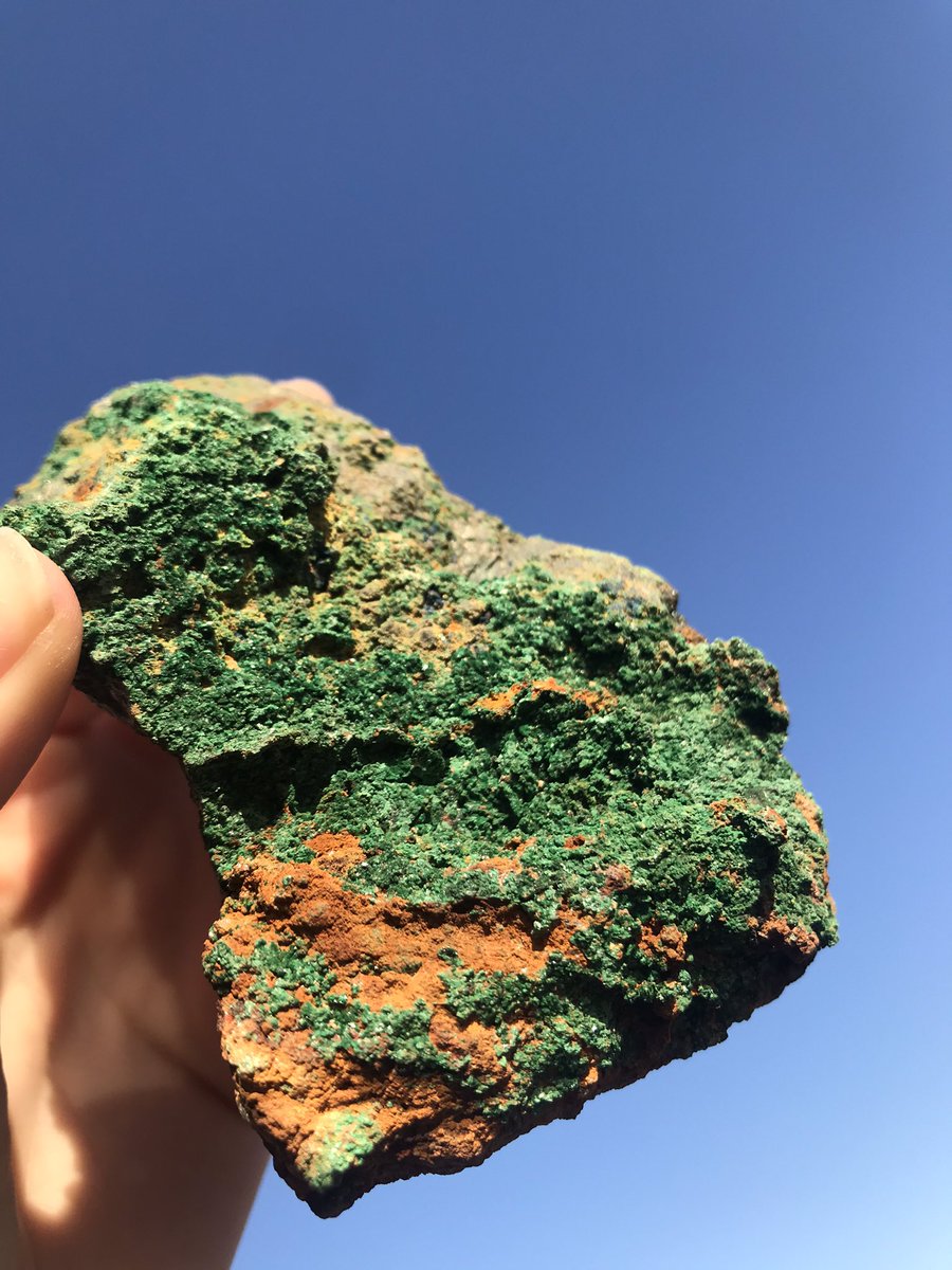 Jocelyn__bustos's tweet photo. Malachite - Morocco https://t.co/5nHyvhHUkz