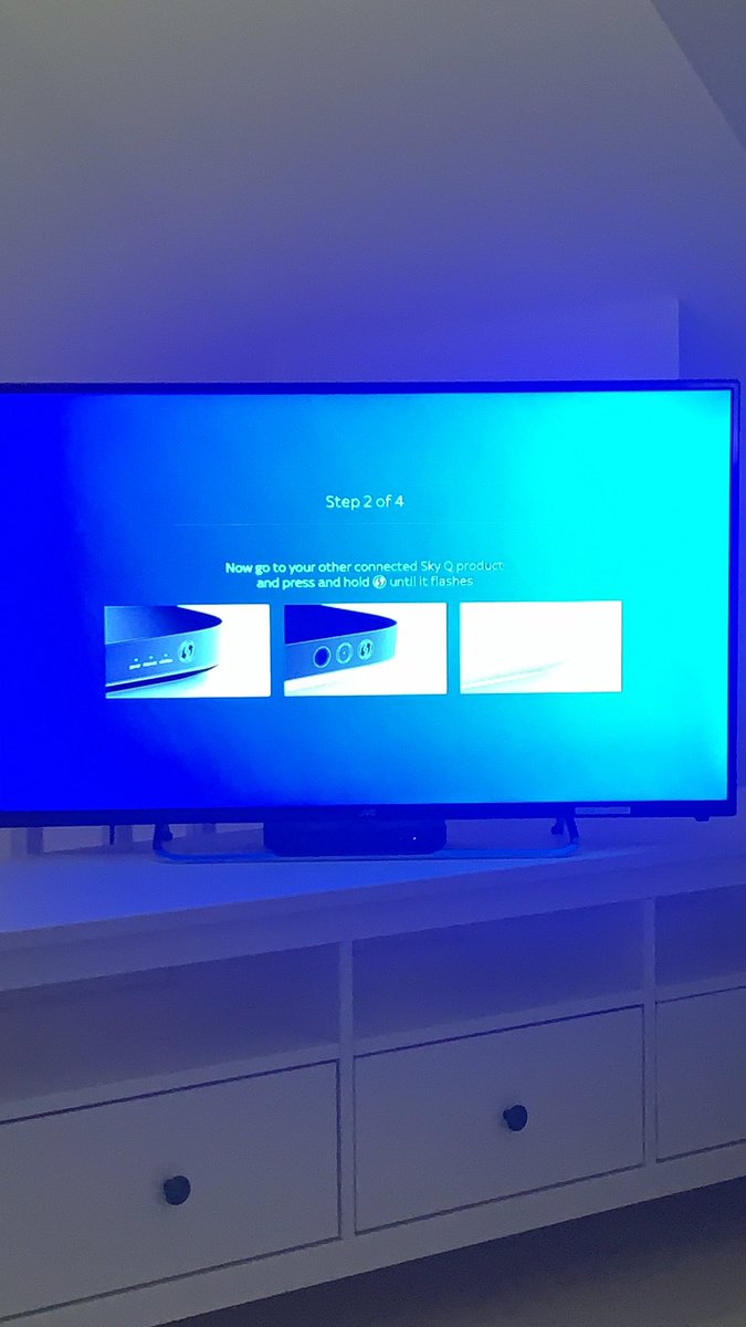 CarlyHayles's tweet photo. Sort it out @skytv - been at this for an hour now and it’s been like this the last few days, no problem with our internet connection... https://t.co/1tquhs1yKc