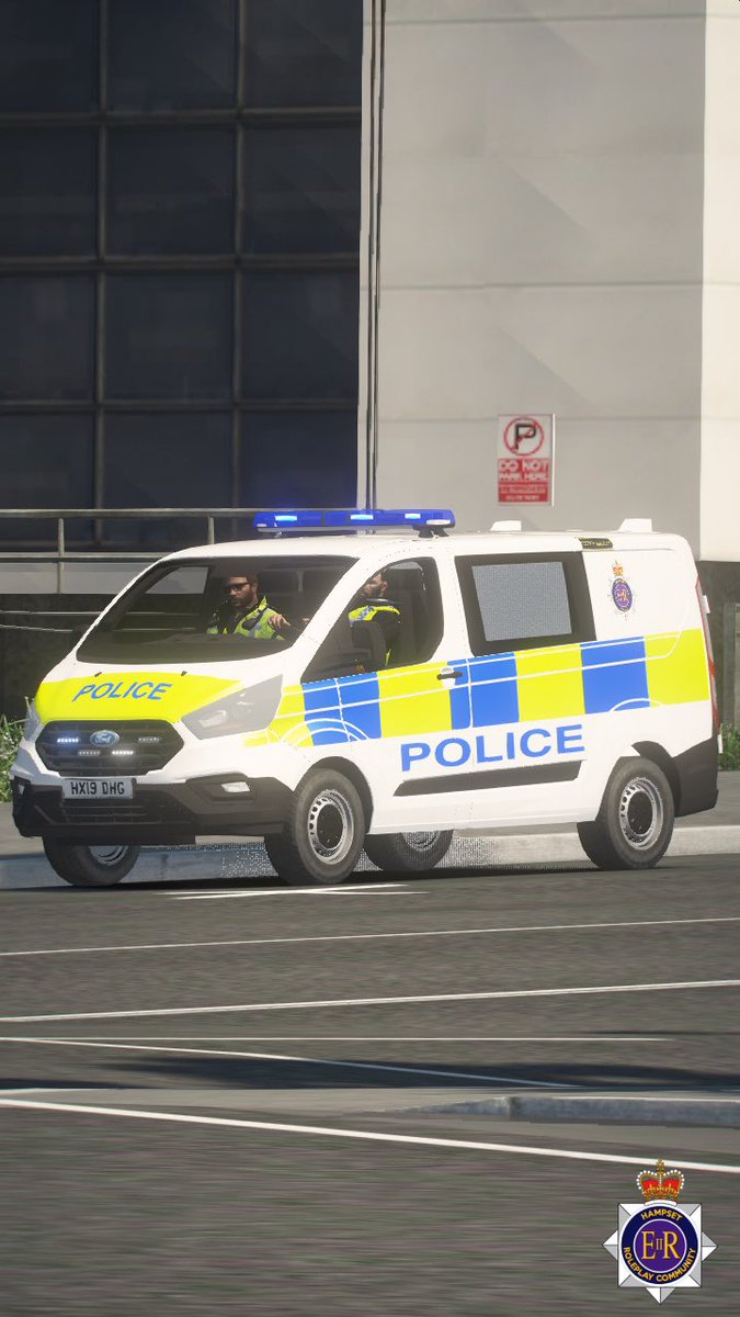 SRPC_5433's tweet photo. Out and about on the streets of Hampset tonight, multiple very interesting calls as well as a panic button from myself! Also spotted the brand new Ford Transit! https://t.co/Saf3HdfNMe