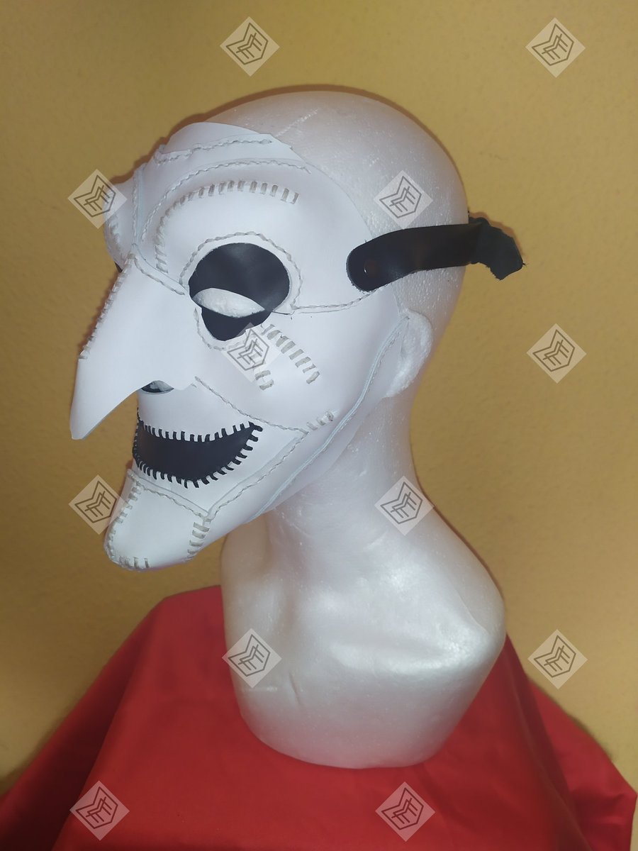 MascarasMm's tweet photo. #mascara de bruja en cuero blanco cortada y cosida a mano. Encargo para el pasado #halloween #artesanía  #artesanal #hechoamano https://t.co/HoFL6suXJd
