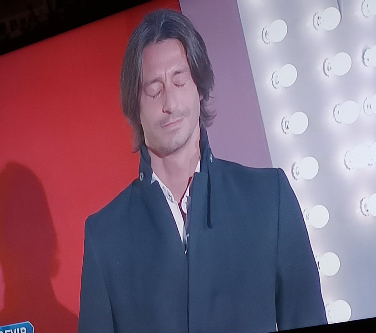 xbiebsvoice's tweet photo. Ma solo a me Oppini sembra Dorian Gray? #GFVIP https://t.co/FpTpgqjbUY