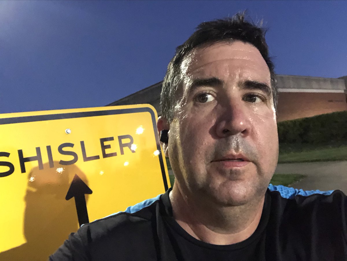 DMarrison's tweet photo. Meeting in Wooster means night run #oardc #5k https://t.co/6vl8VXkmiF
