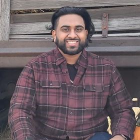 ACSstudents's tweet photo. This week’s #StudentsofACS is @mulaw's Ali Mahmood! "Since graduation, I have volunteered, interned, and worked for political campaigns and candidates that share my progressive goal." Read more about Ali here: https://t.co/AeG75qLWMb https://t.co/abNxNjbxr3